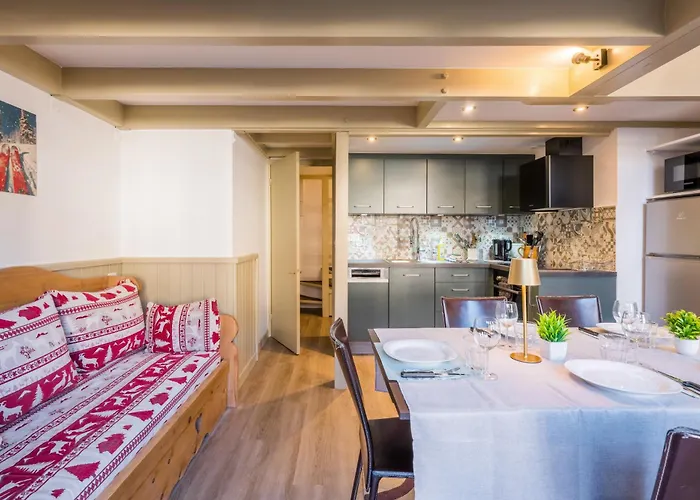 Ancolie - 1 Bedroom Close To The Slopes - By Cozee Apartmán Chamonix